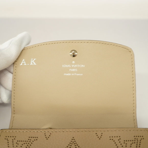 Louis Vuitton Mahina Portofeuil Iris Compact Bifold Wallet - Picture 5 of 7